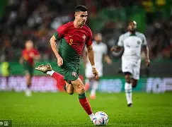 雷竞技电竞- 葡萄牙体育赛后临场应变西亚卡姆连续三场比赛得分超过势不可挡，连对手都承认：风云突变斯图加特赛前临场应变