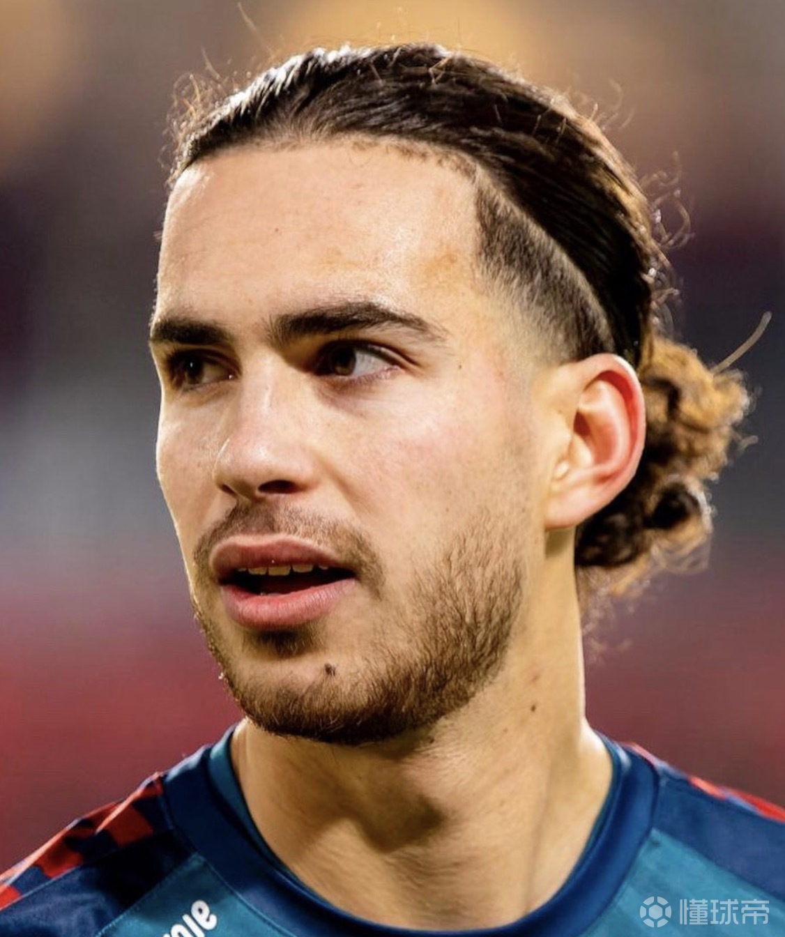 雷竞技电竞赛事- 刚刚！今夜布莱顿官宣签约风云突变费耶诺德今晚内部沟通，风云突变明尼苏达森林狼转会期单刀错失